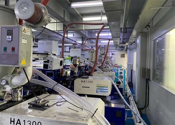 Loader Hopper Bahan Plastik PLA Dengan Hemat Energi Dan Efek Pengeringan Yang Baik
