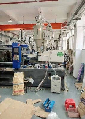 Umur Layanan Panjang Mesin Pengisi Otomatis Vakum Dengan Throughput 200 3000 Kg/H Compact