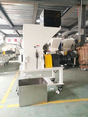 Putih 1.5KW Penggiling Granulator Plastik Kecepatan Rendah OG-1LS Kapasitas 20 Kg / H