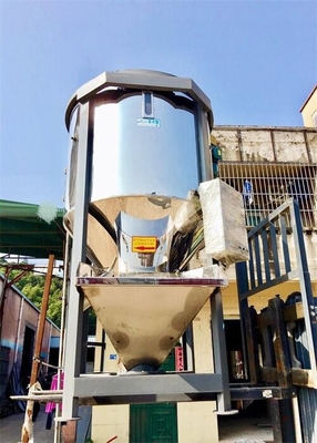 Mesin Blender Mixer Resin Plastik Volume Besar Tipe Vertikal Untuk Mencampur Bahan Plastik