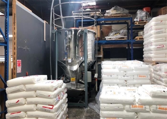 Mesin Pengaduk Butiran Plastik Vertikal Abu-abu Stainless Steel OVM-2000