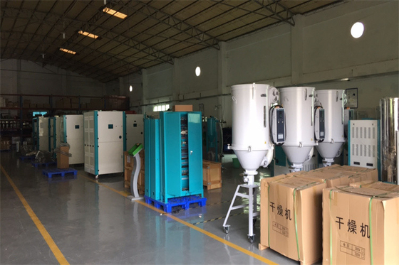 Plastik Loader Pengeringan Hopper Untuk Mesin Injeksi Molding