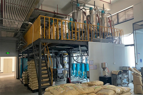 Pengeringan Pencampuran Sistem Pengumpanan Terpusat 3 Fase 380V Untuk Injeksi Plastik OMCS