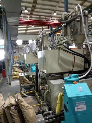 Mesin Pemuat Otomatis Plastik Hopper Loader Dengan Warna Lingkungan