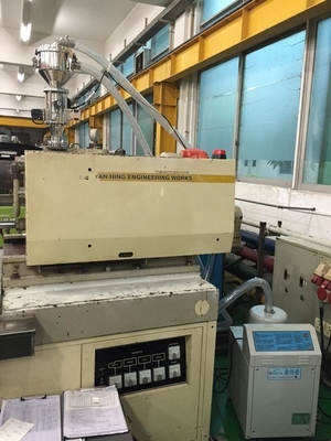 Compact Auto Hopper Loader Jenis Terpisah Untuk Resin Butiran Plastik