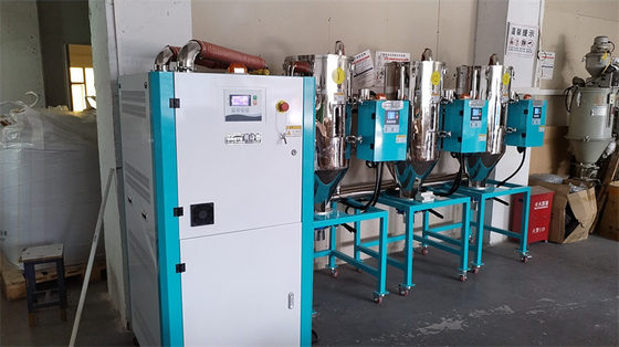 ISO Standar Dehumidifying Hopper Dryer Kapasitas 40-16000L 4-40 Kw Daya Panas