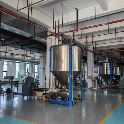 Mesin pengaduk pengering campuran plastik dengan sekrup yang digerakkan oleh motor 3,75 -7,5KW