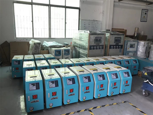Pengontrol suhu cairan transfer panas yang dapat disesuaikan Biru Dan Putih