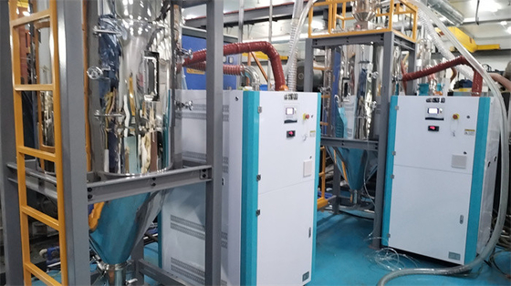 Perlindungan Overheat Overload Dehumidifying Hopper Dryer Penghematan energi